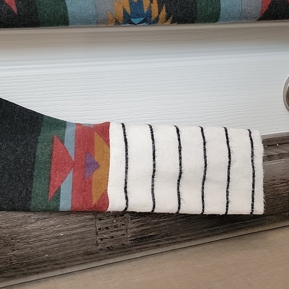 Aztec cardigan size medium - Picture 3 of 6